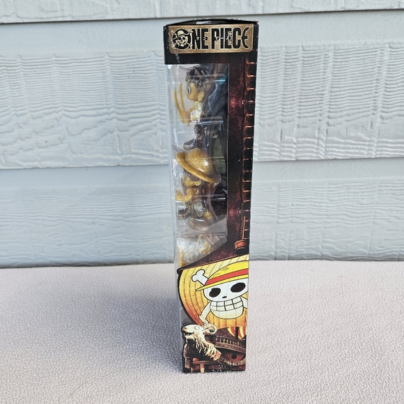 Netflix One Piece Gold Treasure Chest Minifigure 5 Pack PhatMojo Action Figure - Picture 4 of 11